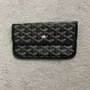Goyard small pouch
